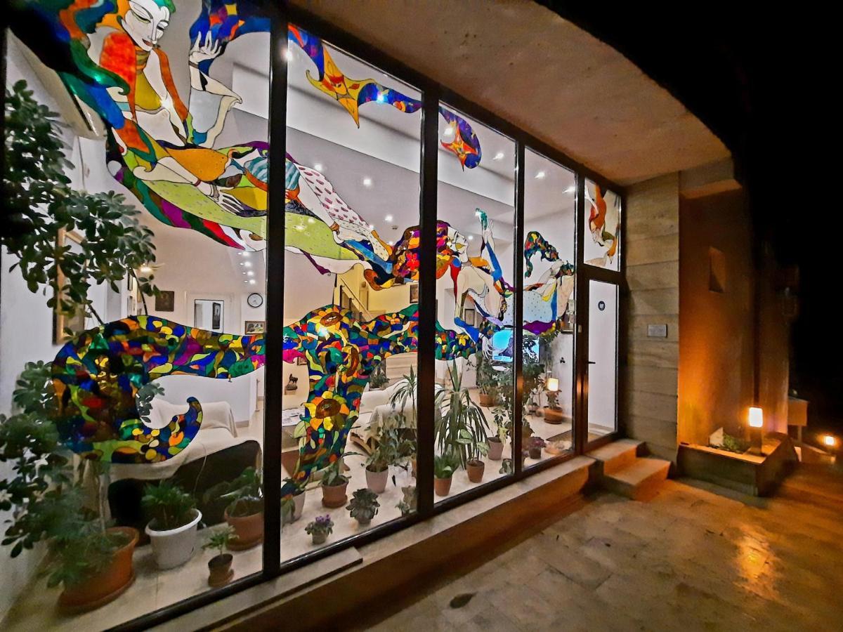 Family Art Hotel Gallery Pleven Exterior foto